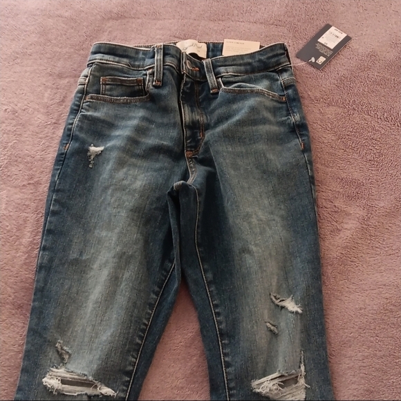 Universal Thread Women's Skinny Jeans - Blue - Picture 4 of 5